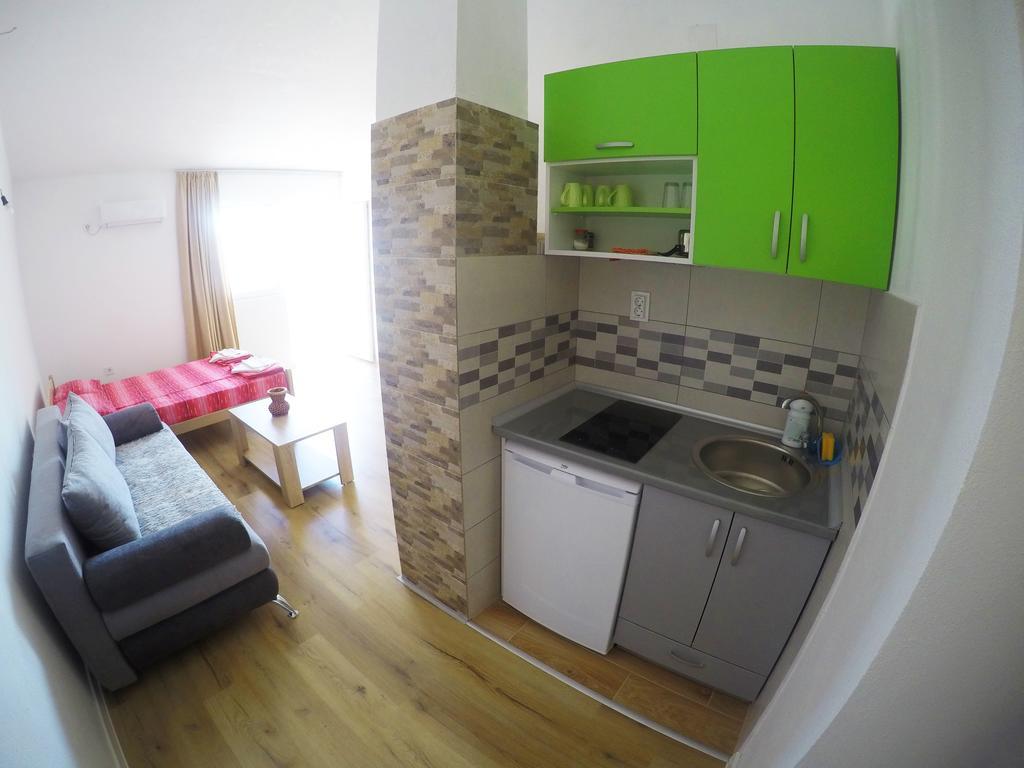 Apartments Miki Bar Luaran gambar