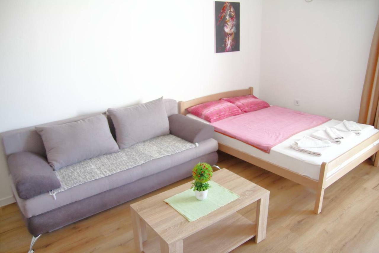 Apartments Miki Bar Luaran gambar